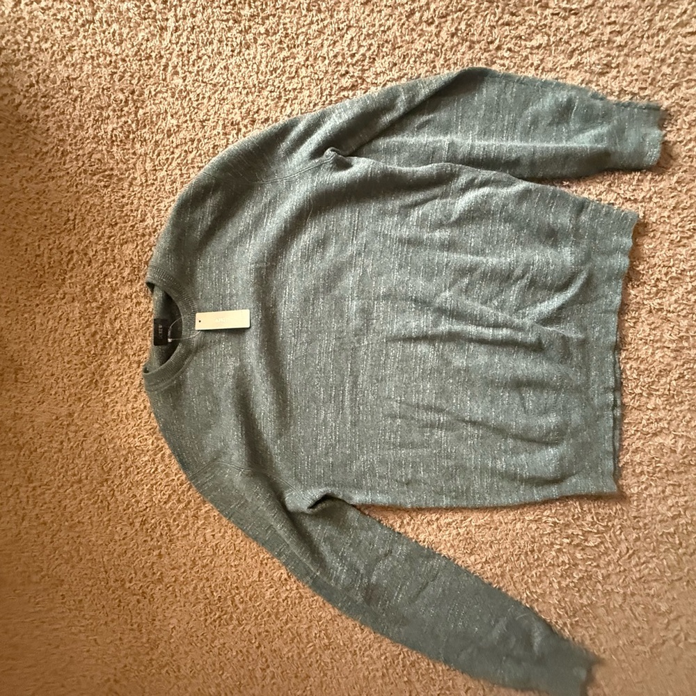 Green Long Sleeve Sweater